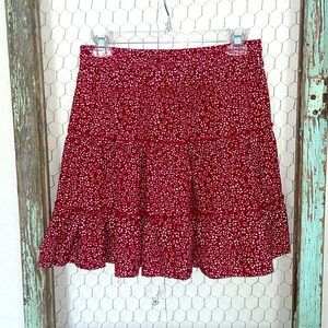 Red & White Short Skirt. Small. Waist 14” unstretched, Length 17.5”. Lightweight